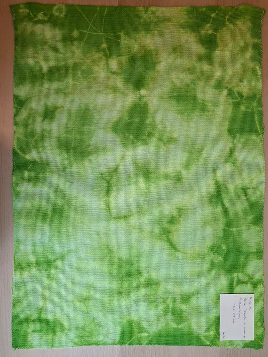Tela aida para bordado punto de cruz teñida a mano color verde palta