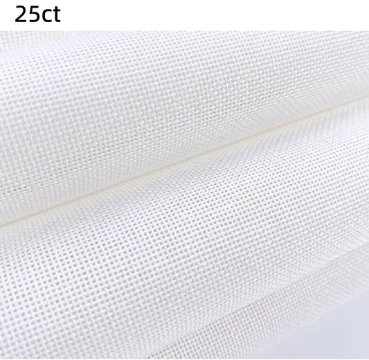 Tela tipo Aida para bordar 25 count, 100% Algodón. Tamaño 49 x 75 cm.